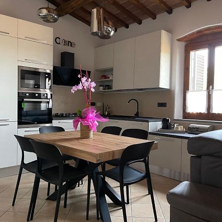 Вілла La Casa In Castello Ambra Екстер'єр фото